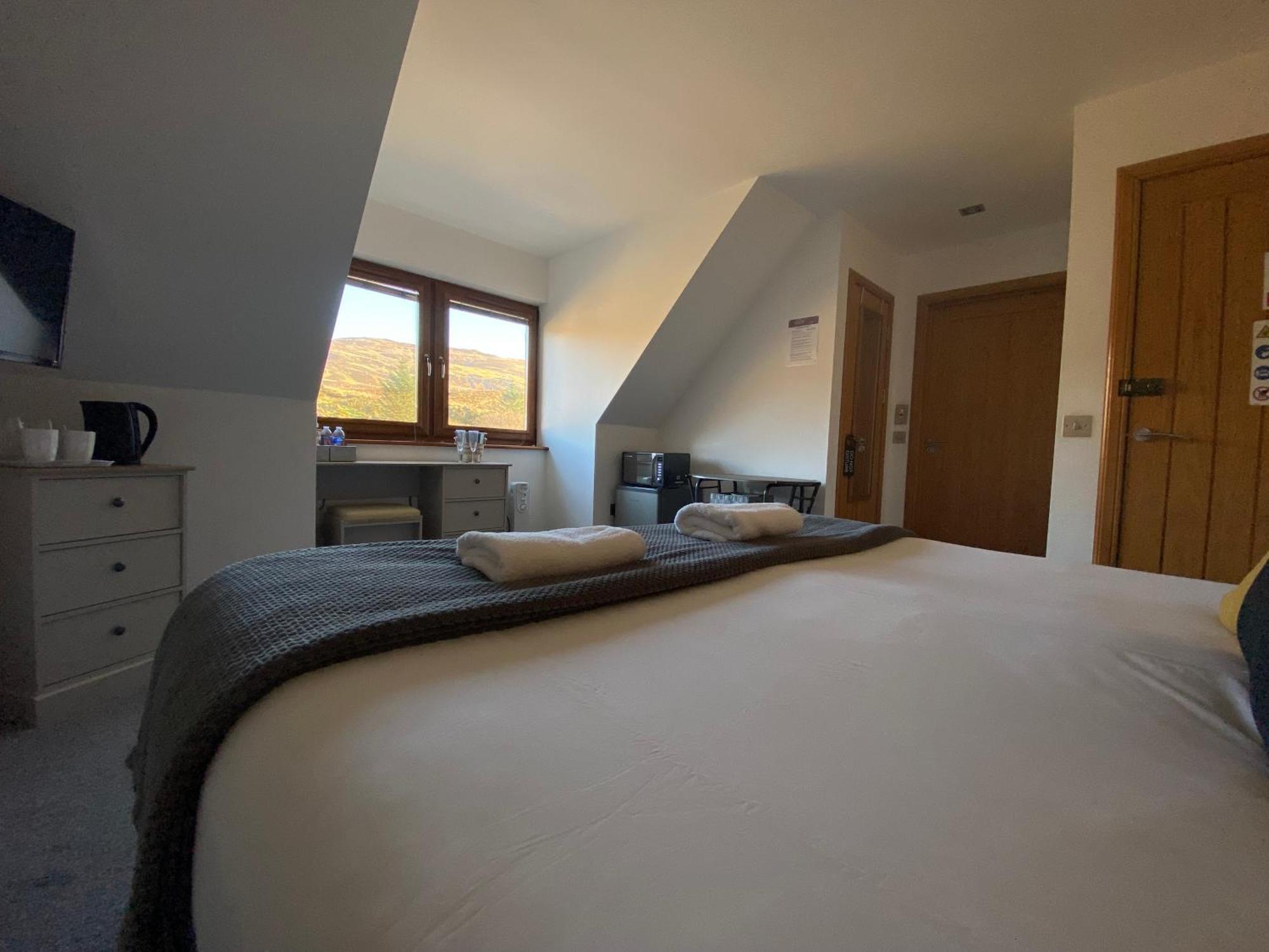 Highland Stays - Ben View Double Rooms Fort William Værelse billede